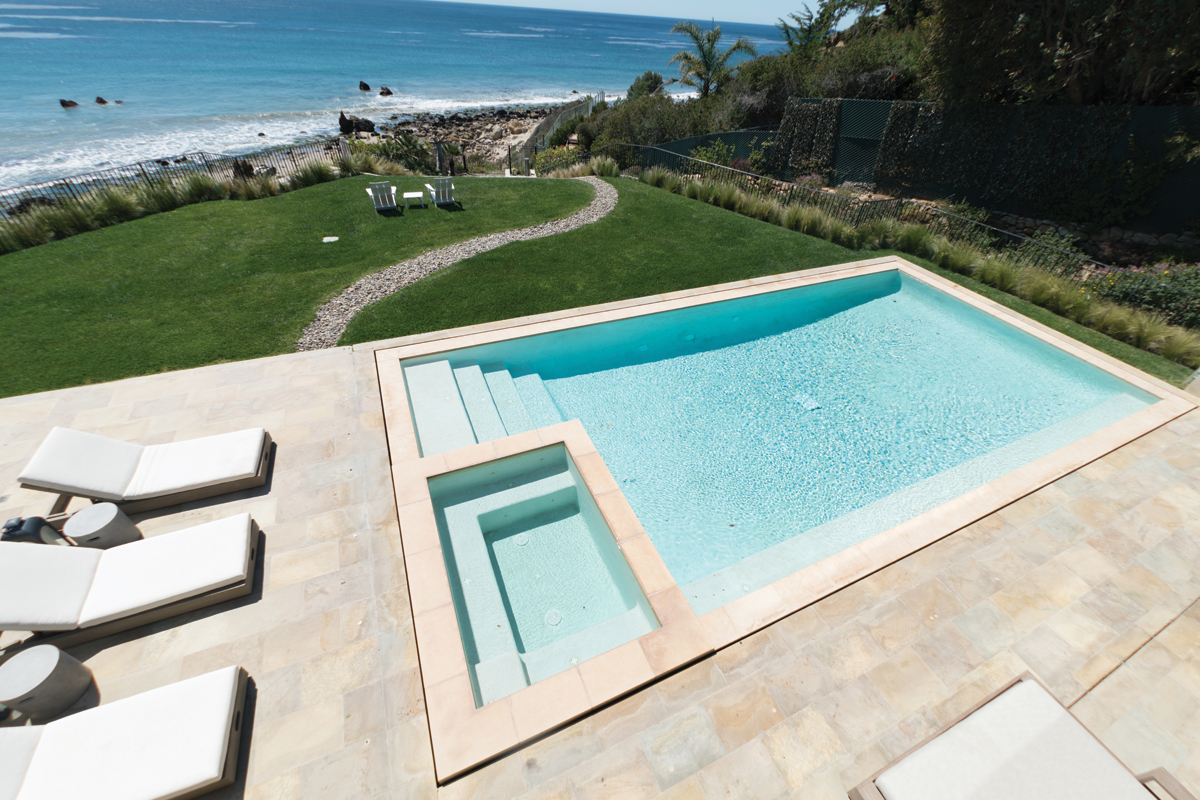 Stone-House-Retreat-Malibu-California-5